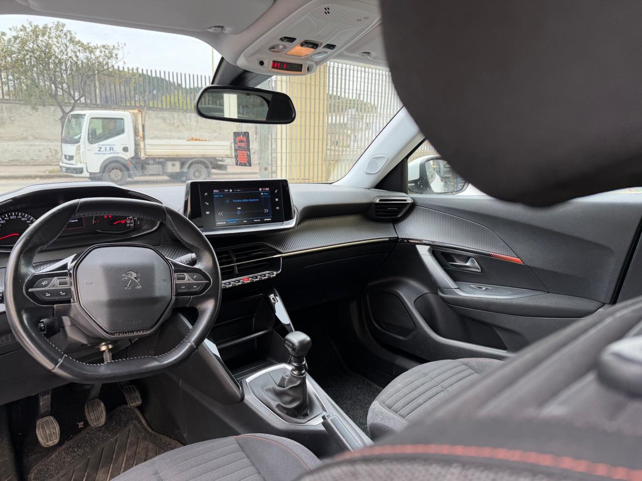 Peugeot 2008 1.5 diesel 100cv 2020