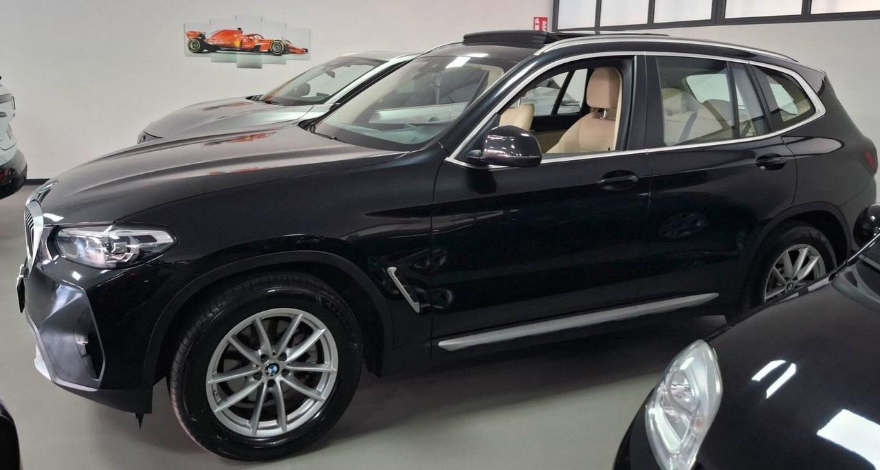 Bmw X3 xDrive20d 48V 4x4 con tetto panoramico