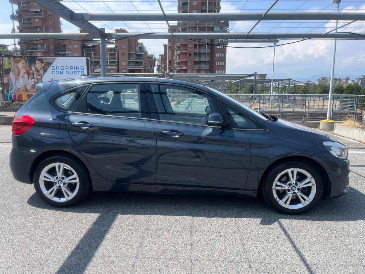 Bmw 2er Active Tourer 218d Luxury
