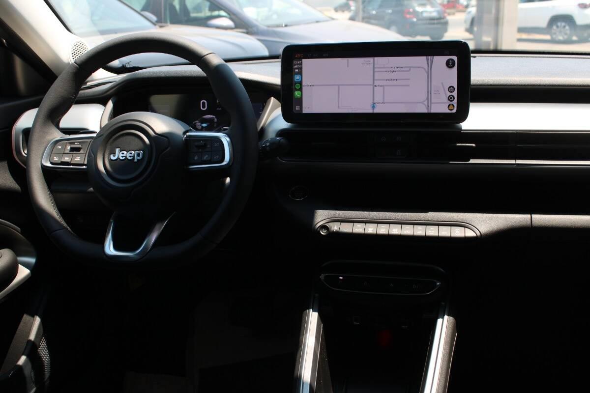 Jeep Avenger 1.2 t. e-hybrid Summit fwd 110cv AUTO con CarPlay