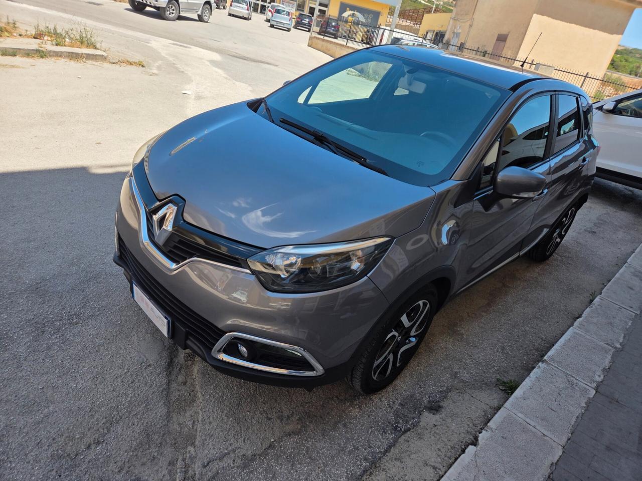 RENAULT CAPTUR 1.5 DCI 90 CV NAVIGATORE KM CERTIFIC