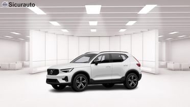 VOLVO Xc40 B3 Mild Hybrid Automatico Plus Dark