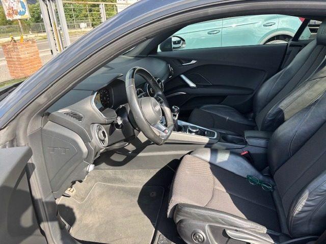 AUDI TT Roadster 1.8 TFSI S - Line