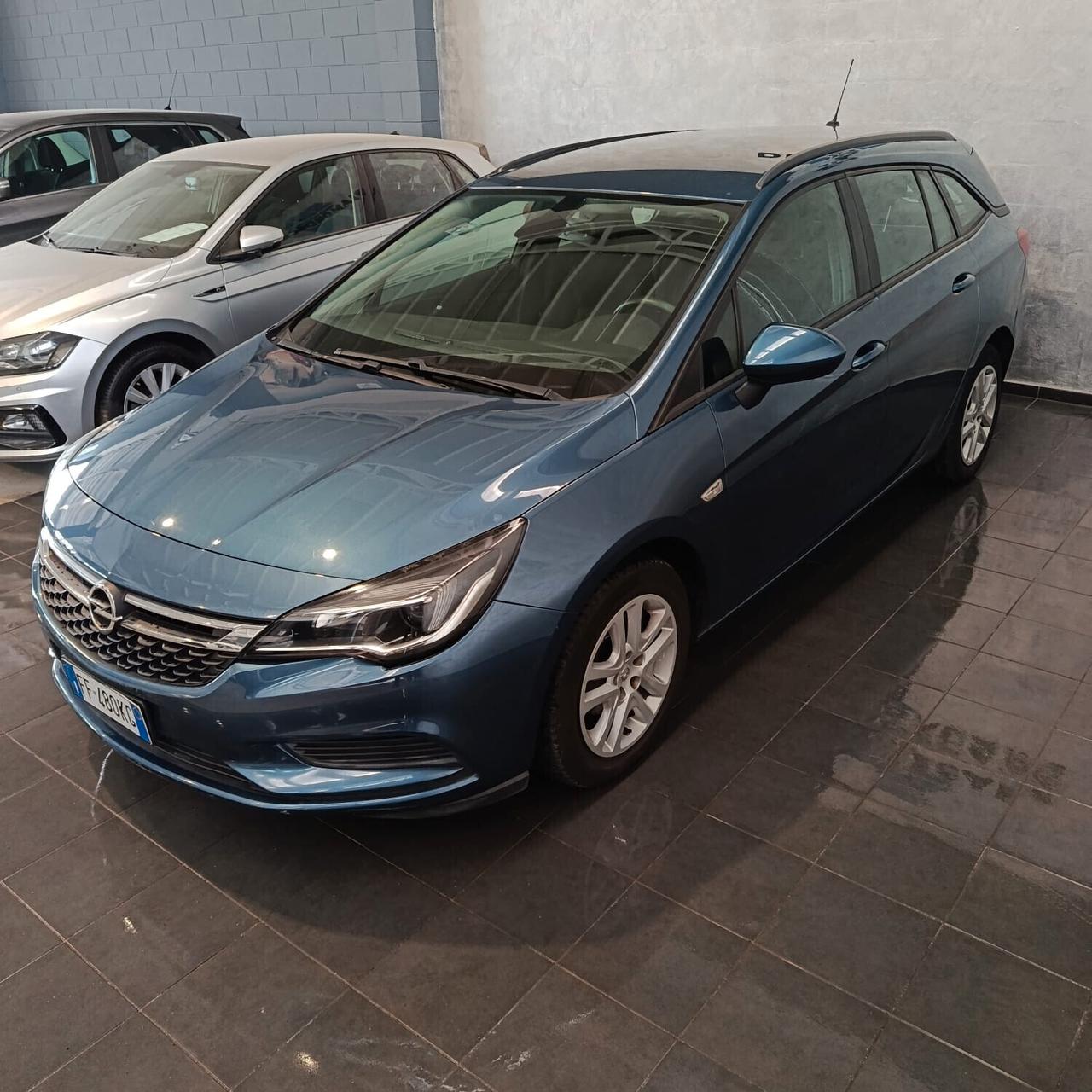 Opel Astra SPORTS TOURER 1.0 BENZINA