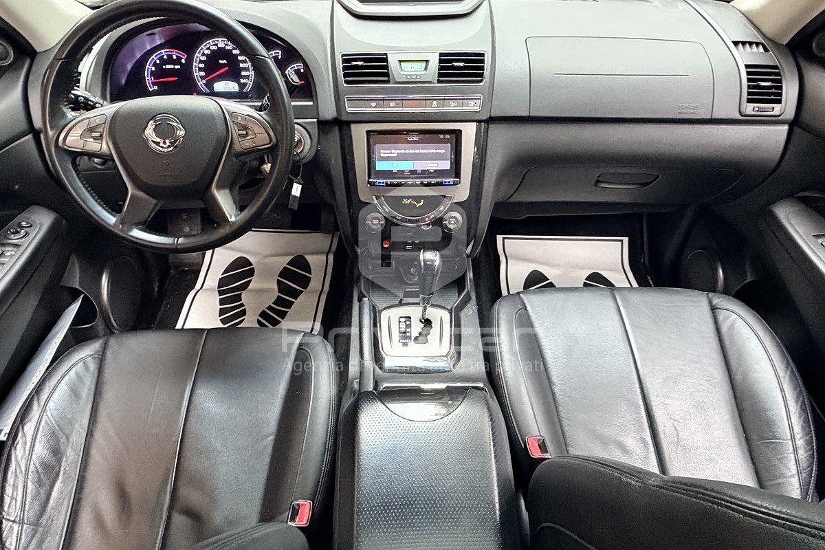 SSANGYONG Rexton W 2.2 Diesel 4WD A/T Top Pelle Nera