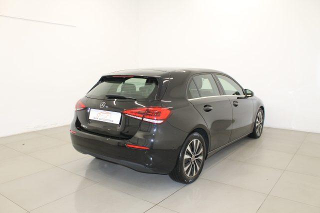 MERCEDES-BENZ A 180 d Automatic Premium Plus