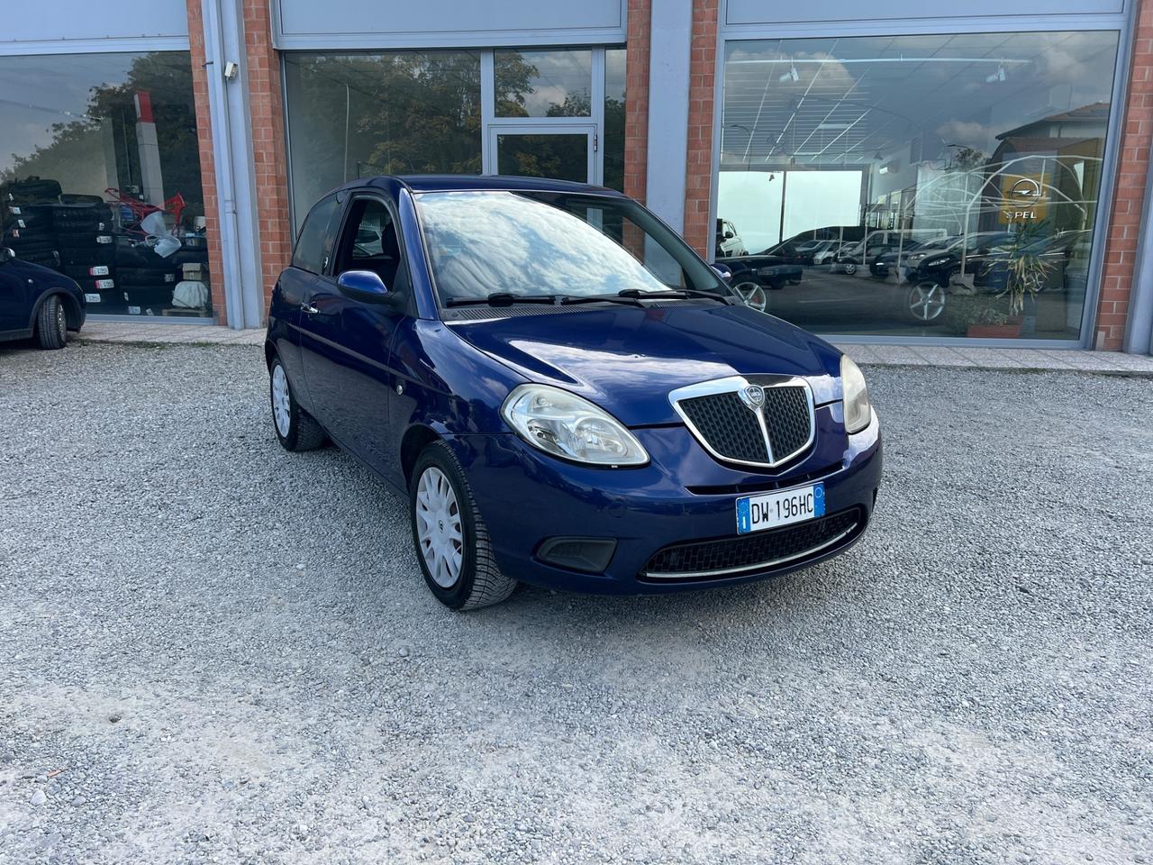 Lancia Ypsilon 1.4 Argento Ecochic GPL