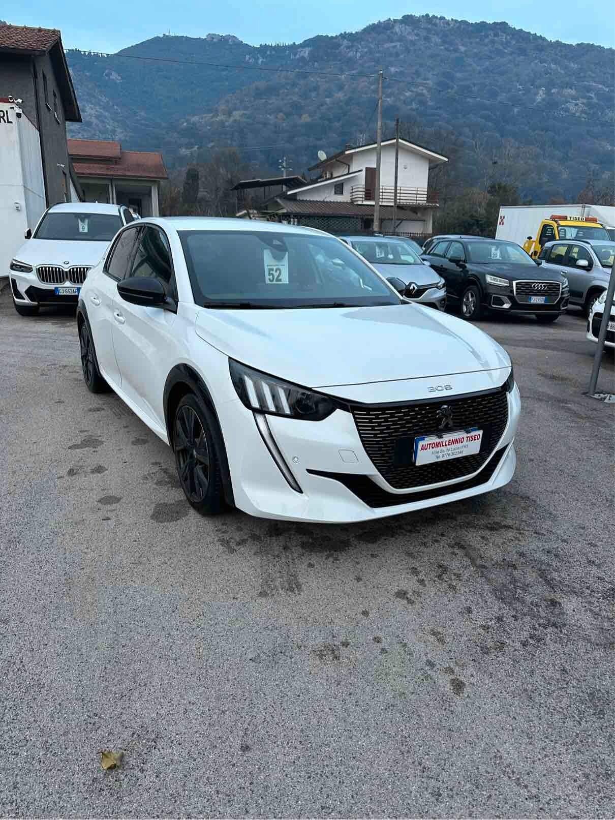 Peugeot 208 BlueHdi cv 100 GT