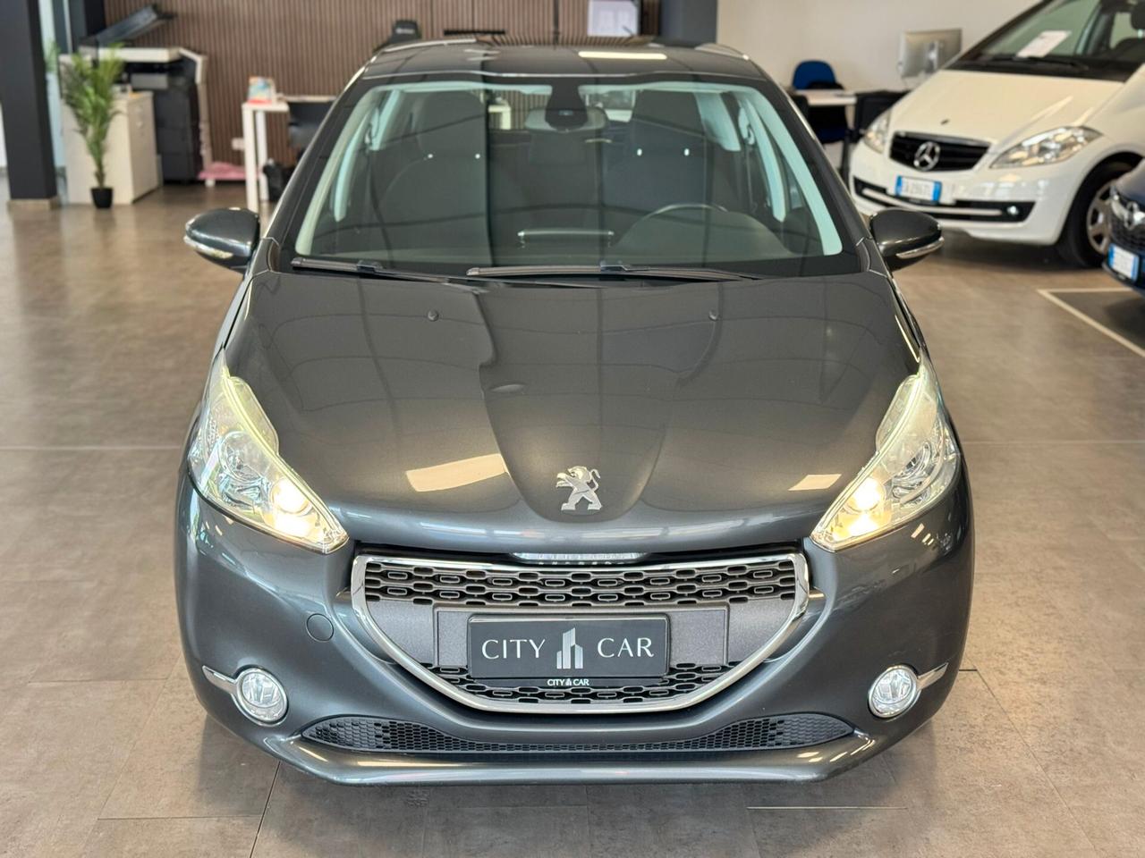 Peugeot 208 1.6 e-HDi 92 CV Stop&Start 5 porte Allure NON E DOTATA DI CINGHIA A BAGNO D'OLIO