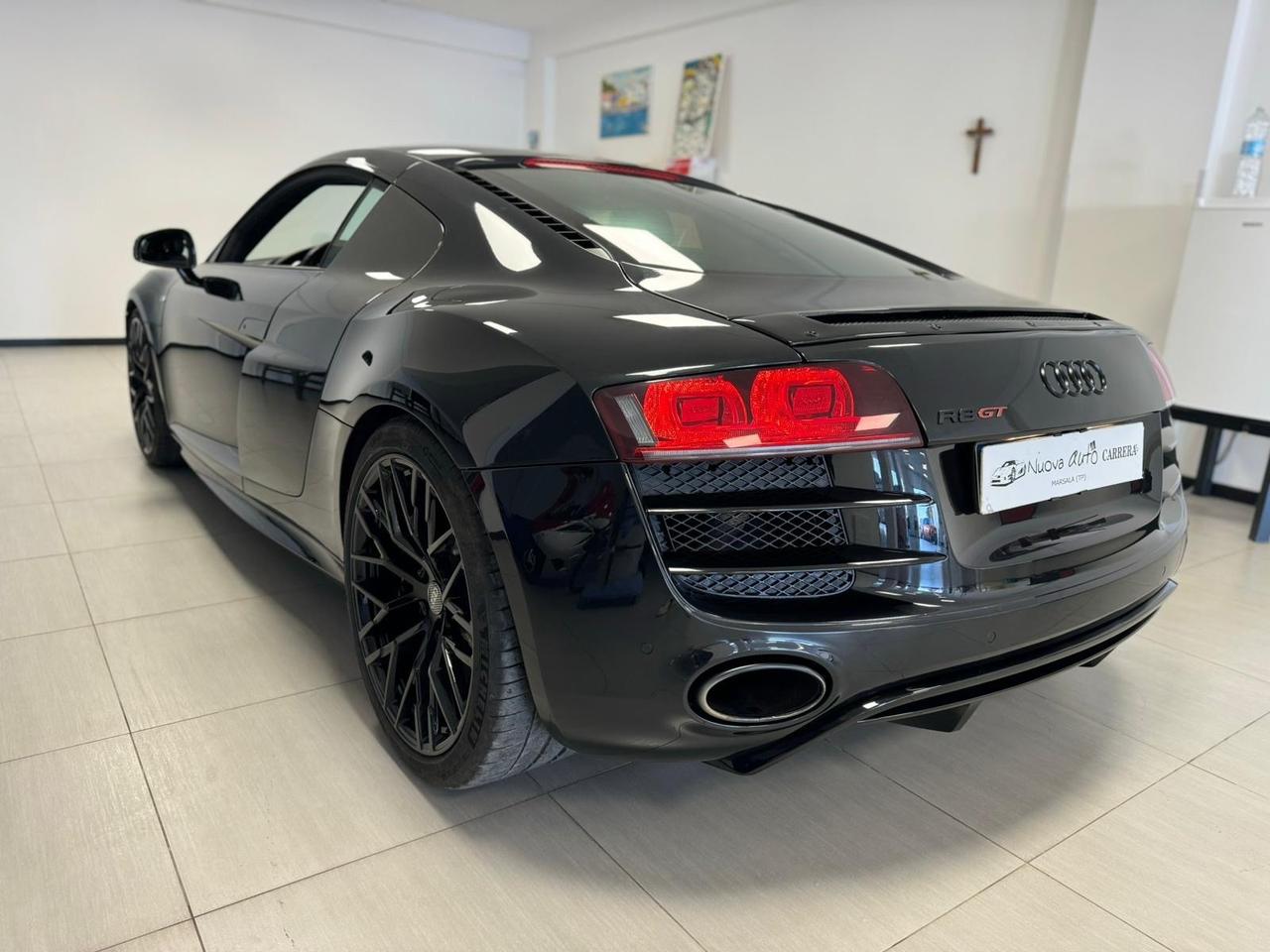 Audi R8 5.2 V10 FSI quattro R tronic