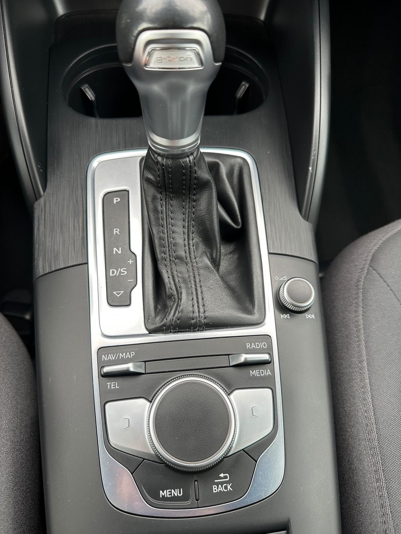 Audi A3 SPB 1.5 S-tron S-tronic Business - 2020