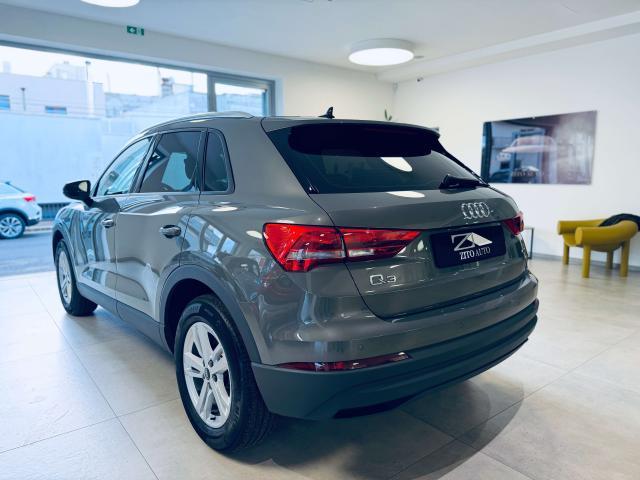 Audi Q3 35 2.0 tdi Business quattro s-tronic