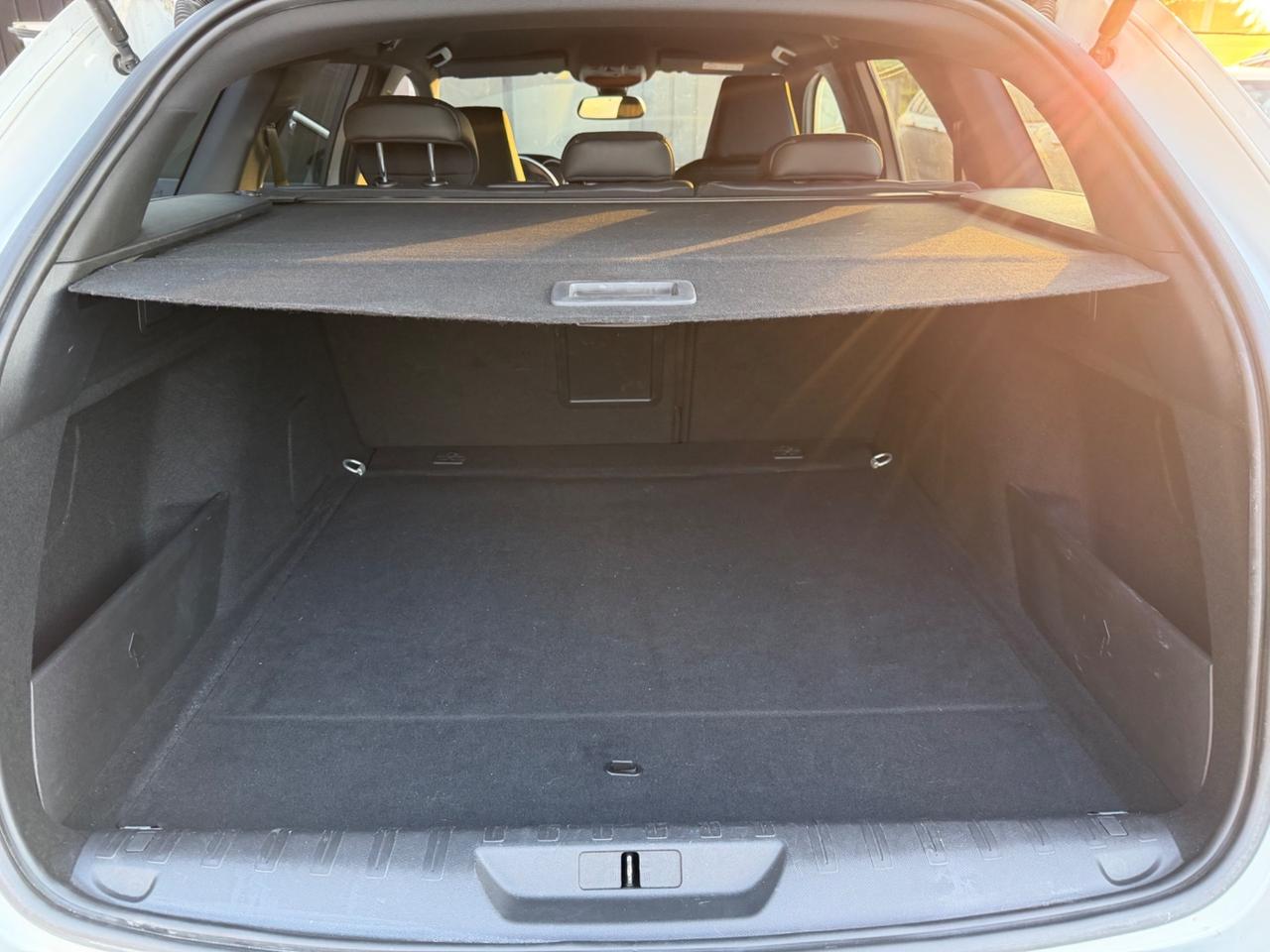 Peugeot 308 PureTech Turbo 130 S&S EAT8 SW GT