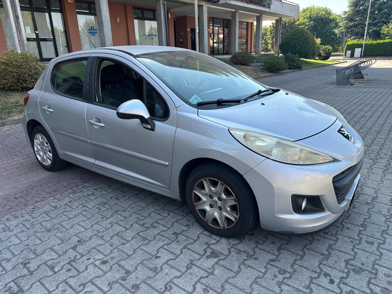 Peugeot 207 1.4 HDi NEOPATENTATI