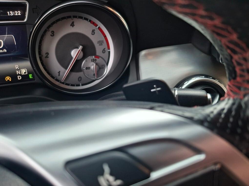 Mercedes-benz GLA 200d Automatic "PACK AMG"