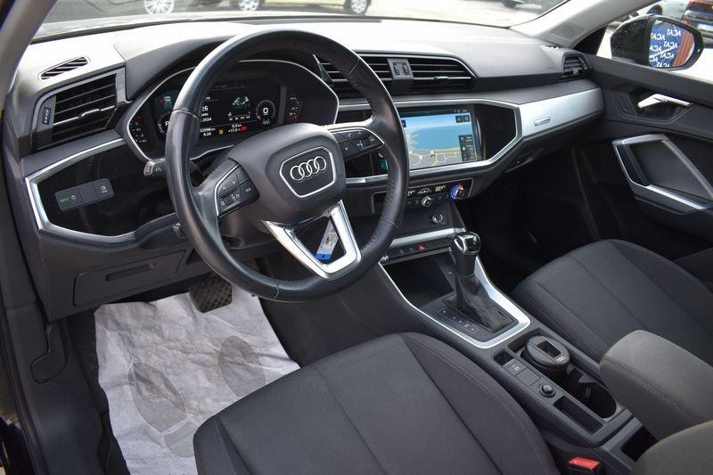 Audi Q3 35 TDI S tronic Business