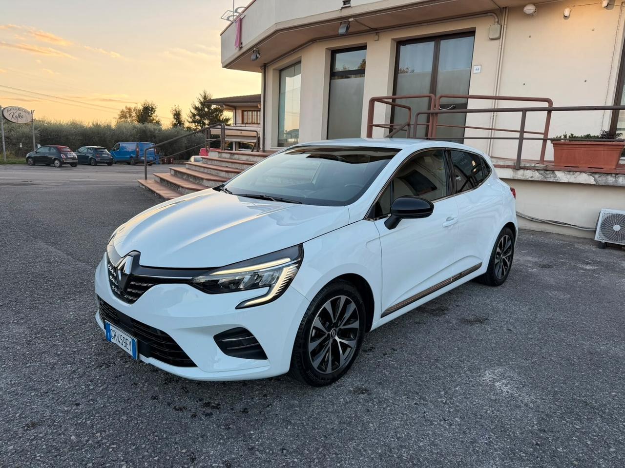 Renault Clio 1.6 E-Tech full hybrid Techno 145cv