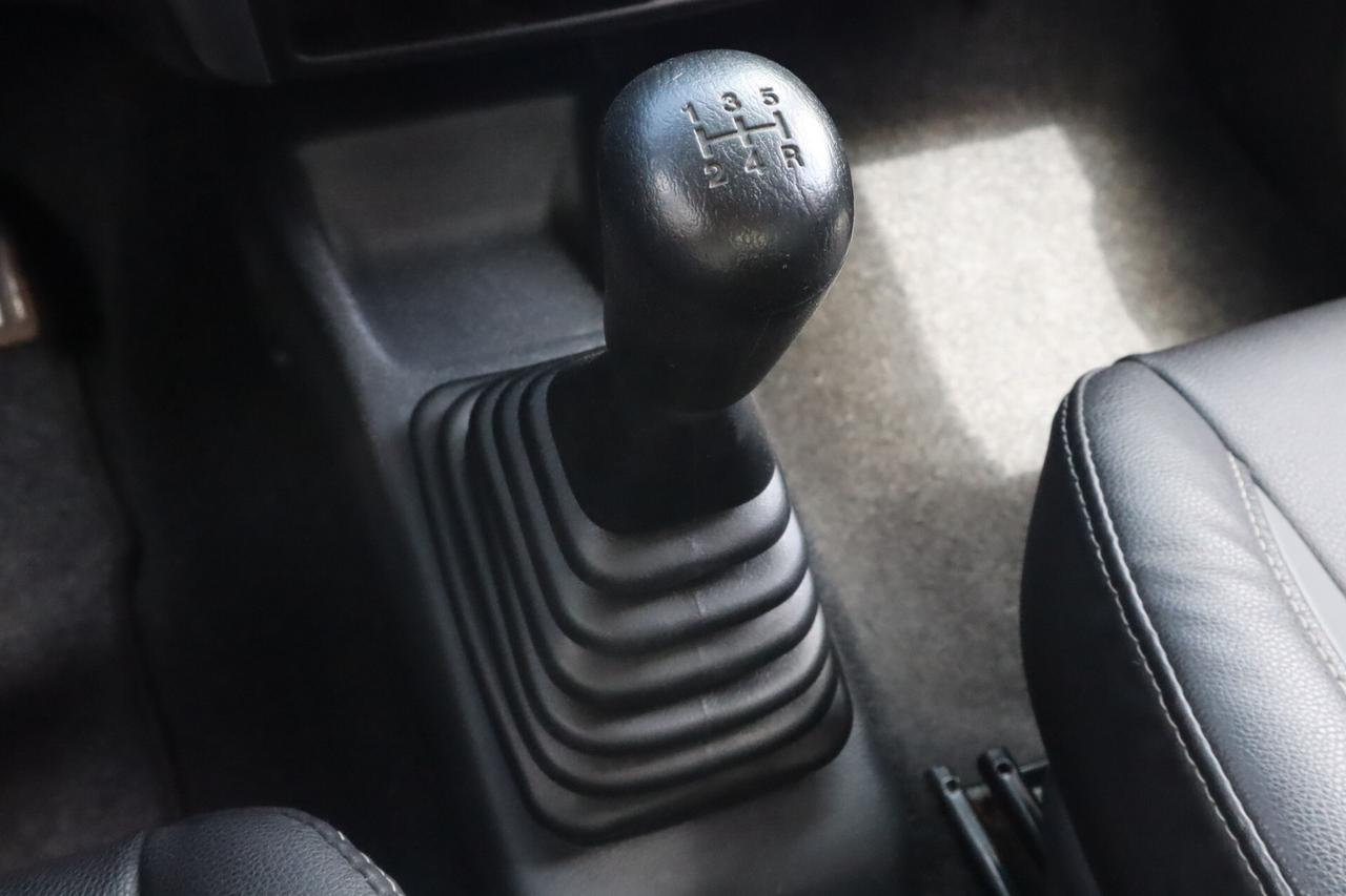 Suzuki Jimny 1.3 4X4 84CV GANCIO DI TRAINO PELLE CLIMA