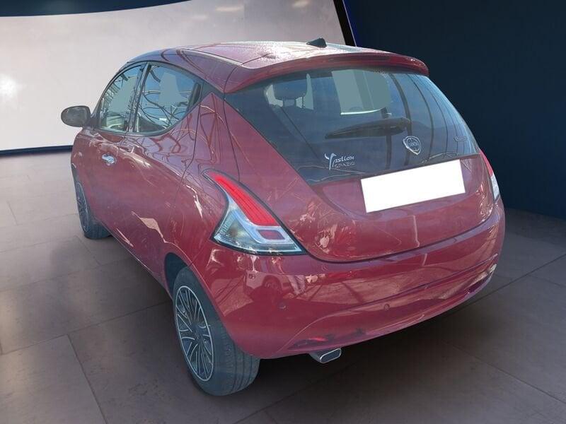 Lancia Ypsilon III 2021 1.0 firefly hybrid Gold s&s 70cv