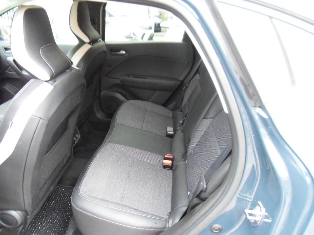 Renault Captur Mild Hybrid 140 CV Intens