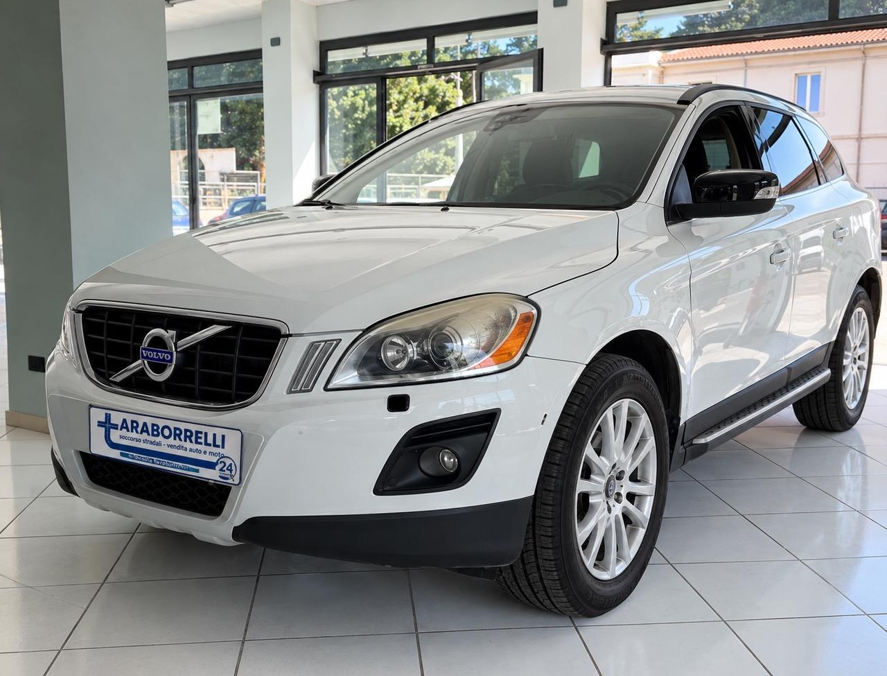 Volvo XC 60 XC60 D5 AWD Geartronic Summum