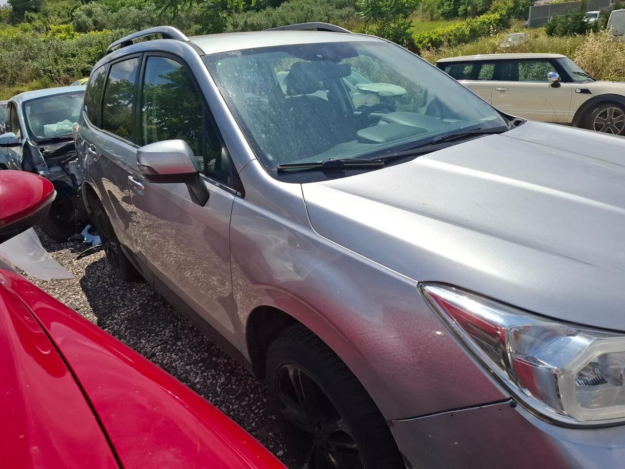 SUBARU FORESTER NO SINISTRATA MOTORE DA RIVEDERE