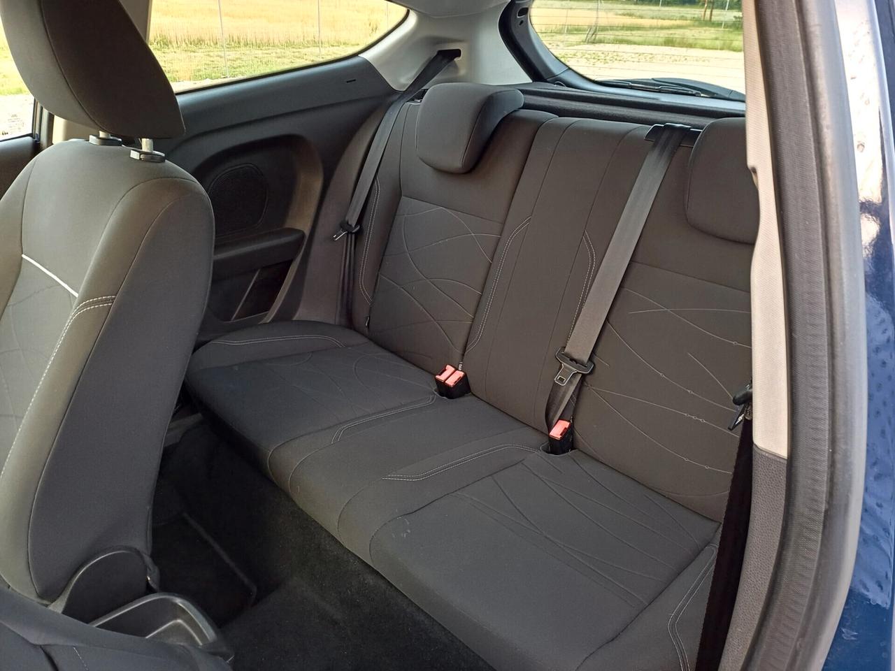 Ford Fiesta 1.4 3p. Bz.- GPL Titanium