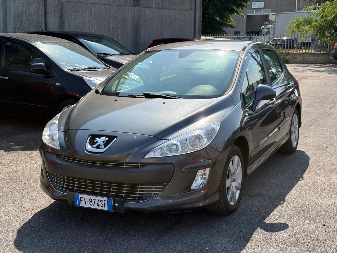 Peugeot 308 1.6 VTi 120CV 5p. GPL