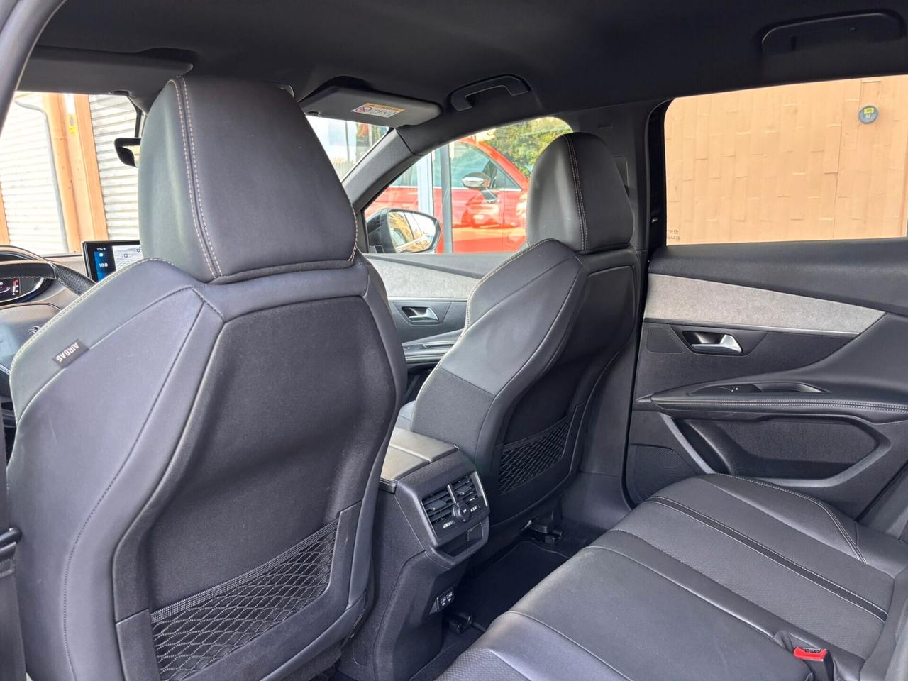 Peugeot 3008 1.2 PureTech Turbo 130 S&S EAT8 GT