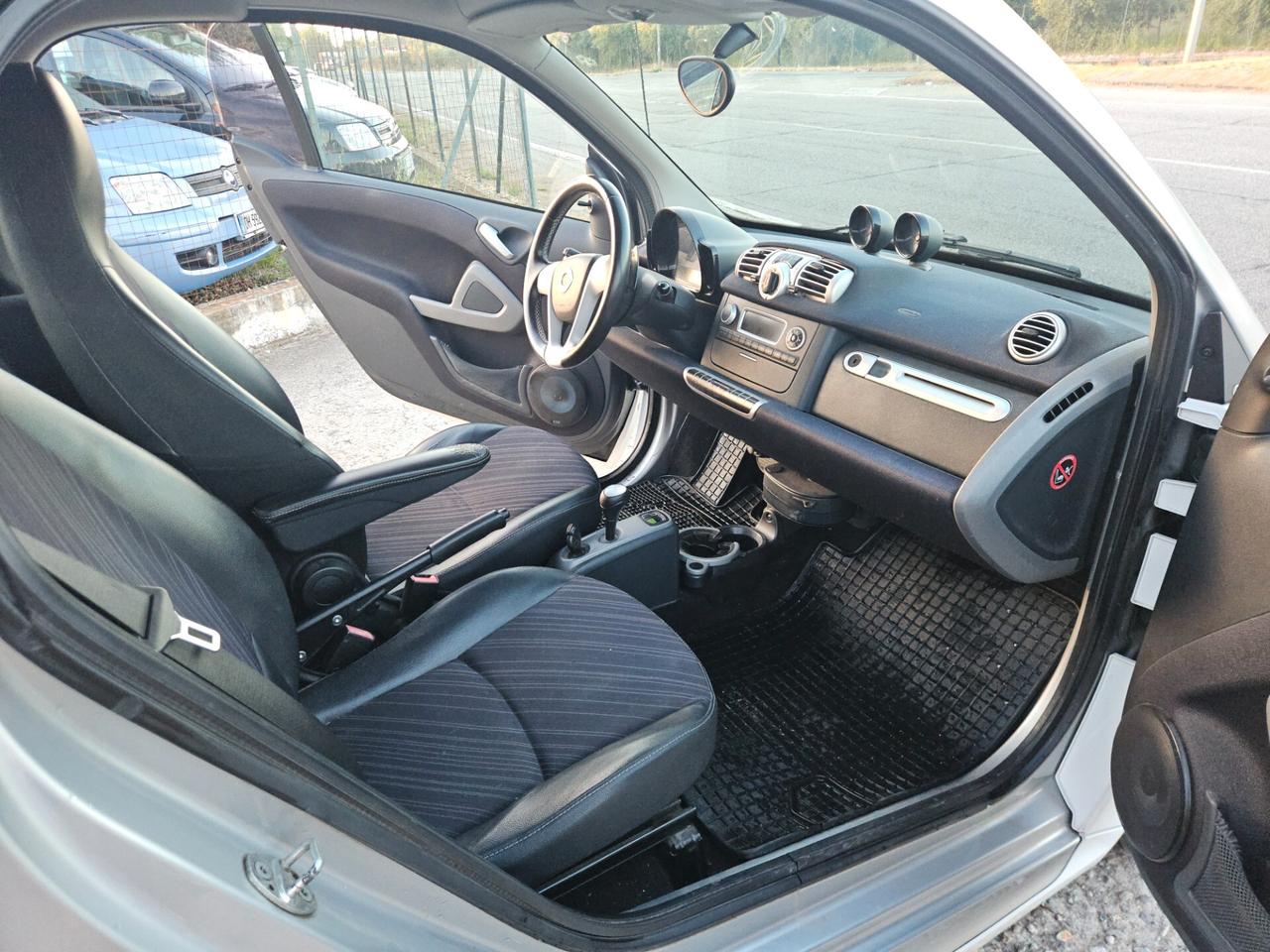 Smart ForTwo 1000 52 kW MHD coupé passion