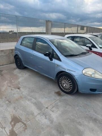 Fiat Grande Punto PACCHETTO DI 2 AUTO PER OPERATORI DEL SETTORE FIAT GRANDE PUNTO 1,3 MTJ 2010 IDEA 1,3 MTJ 2004