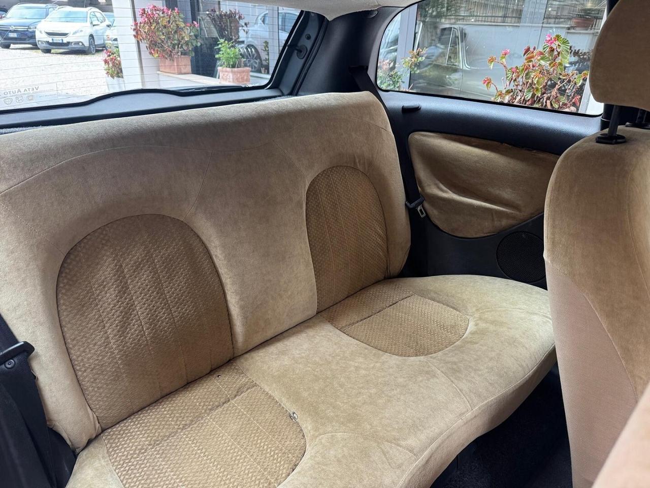 LANCIA Ypsilon 1.2 16V Platino