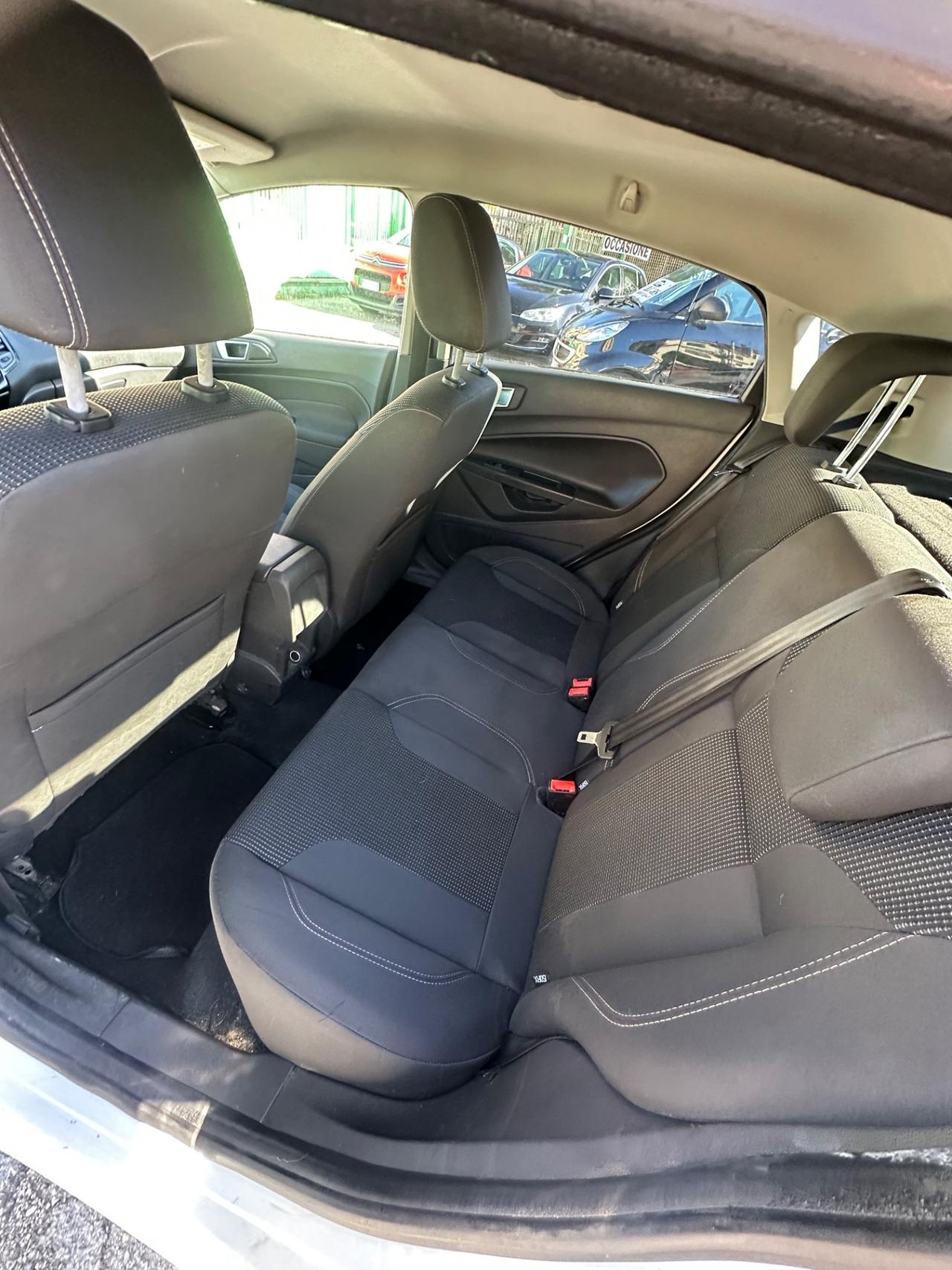 Ford Fiesta 1.2 60CV 5 porte Black & White Edition