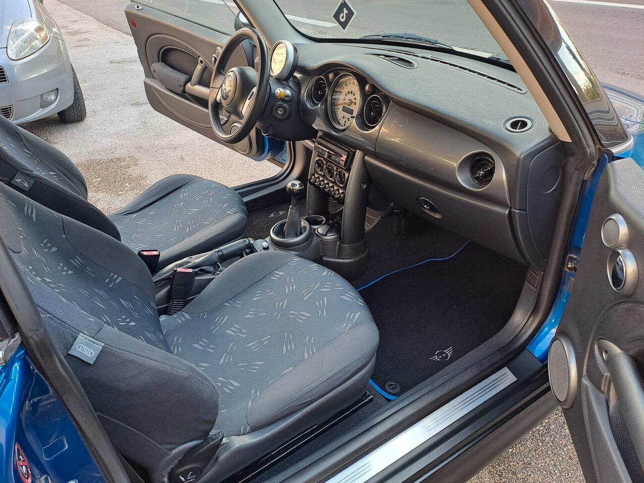 Mini 1.4 tdi One D de luxe