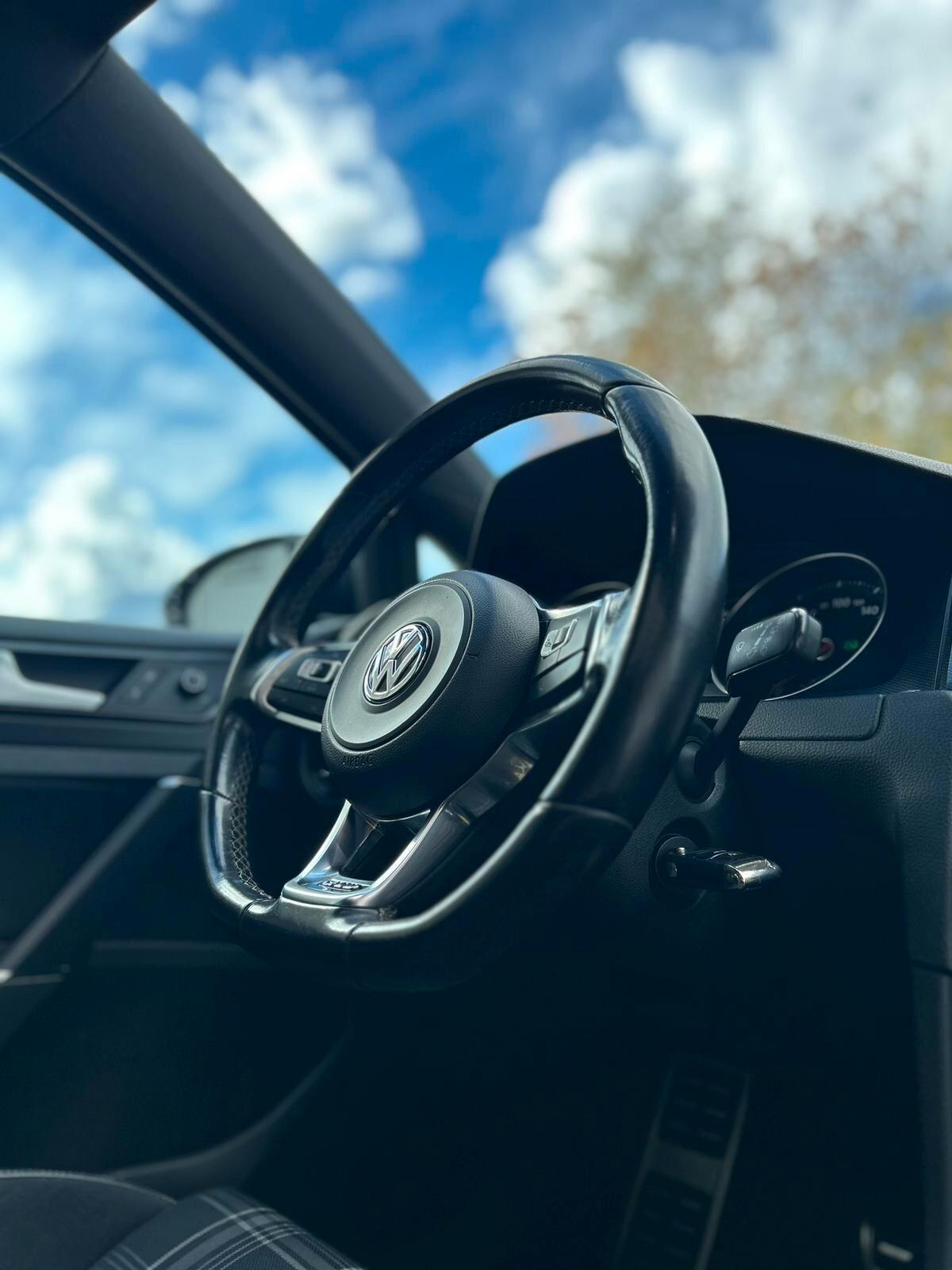 Volkswagen Golf GTD 2.0 TDI DSG 5P BlueMotion Technology