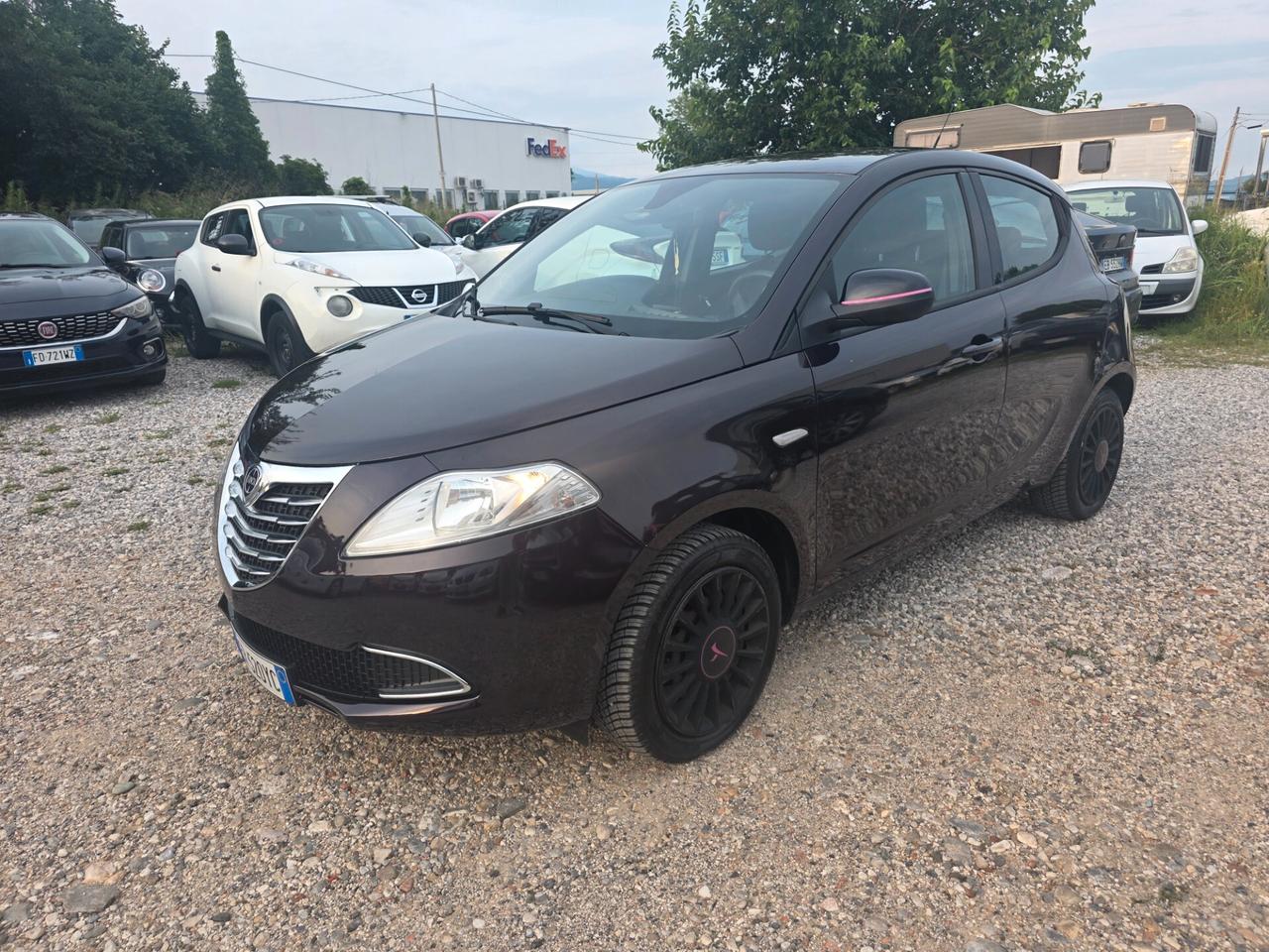 Lancia Ypsilon 1.2 69 CV 5 porte Platinum