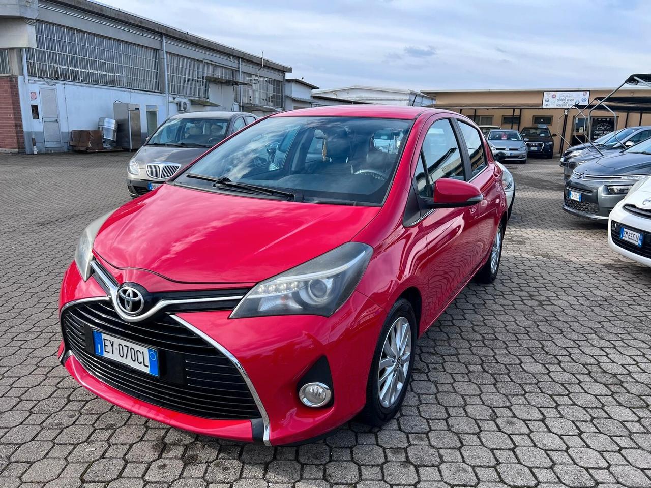 Toyota Yaris 1.0 5 porte Lounge