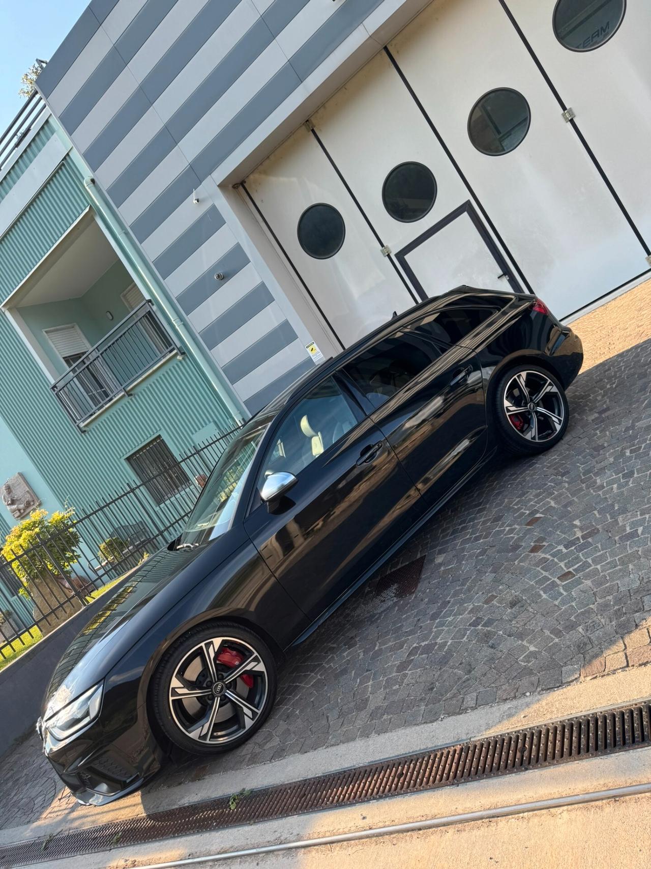 Audi A4 S4 Avant TDI quattro tiptronic TETTO B&O GANCIO STRAFUL
