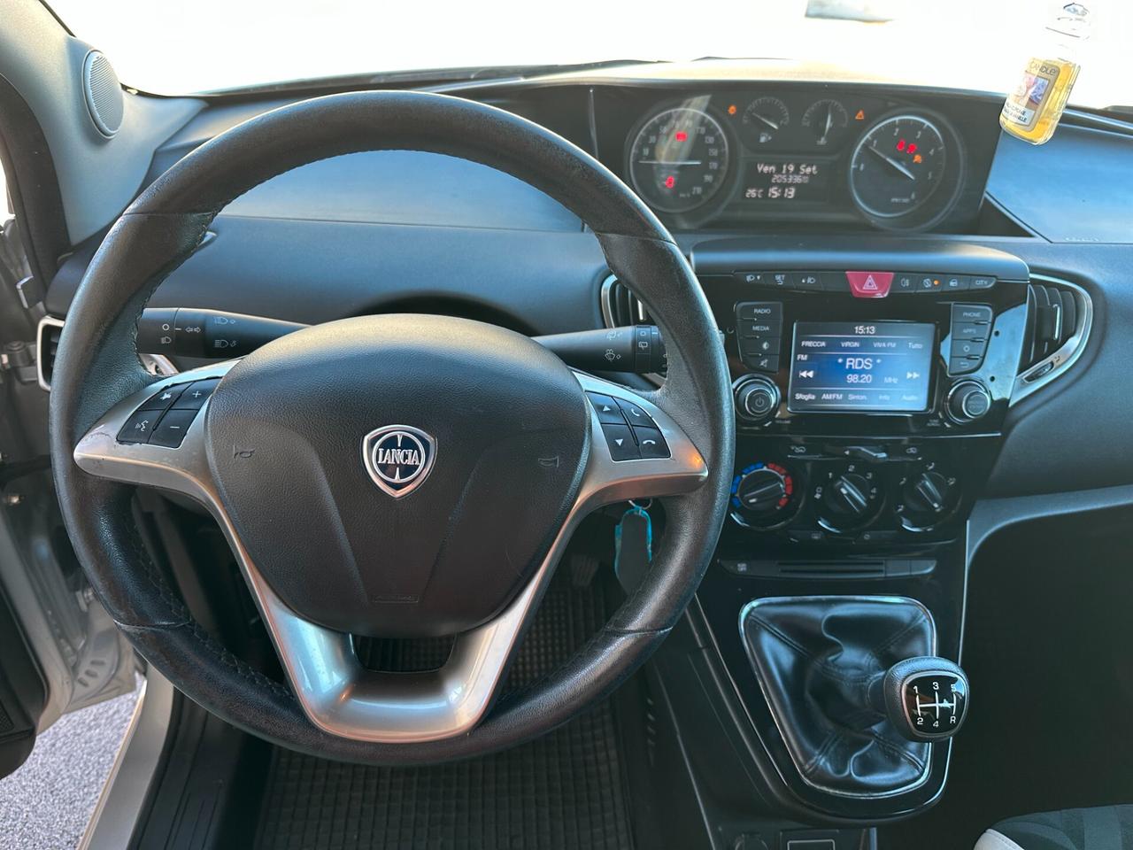 Lancia Ypsilon 1.3 MJT 16V 95 CV 5 porte S&S Gold