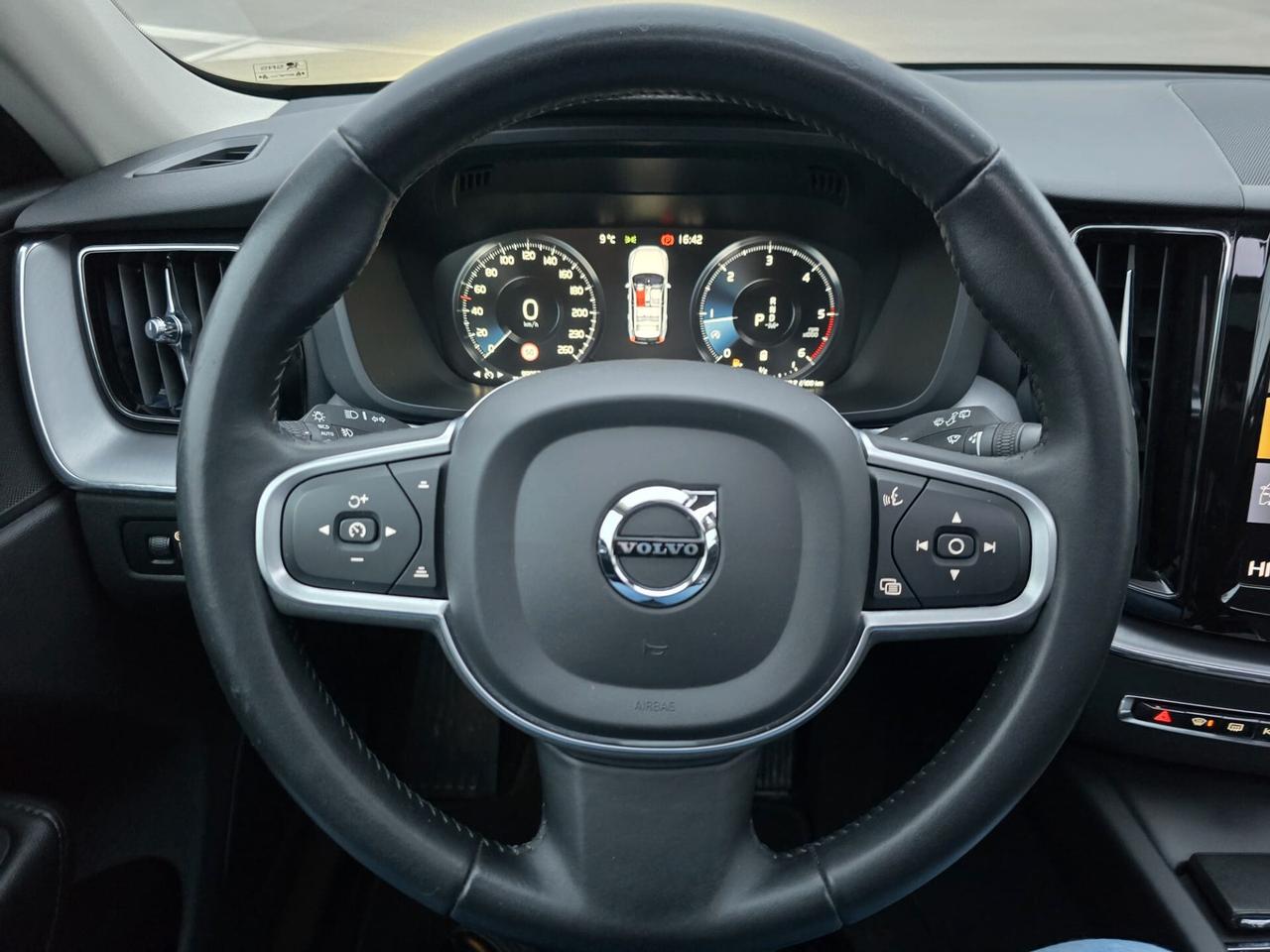 Volvo XC 60 XC60 B4 (d) AWD Geartronic Inscription