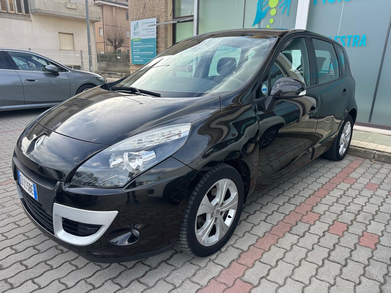 Renault Scenic Scénic X-Mod 1.5 dCi 110CV Luxe 2010