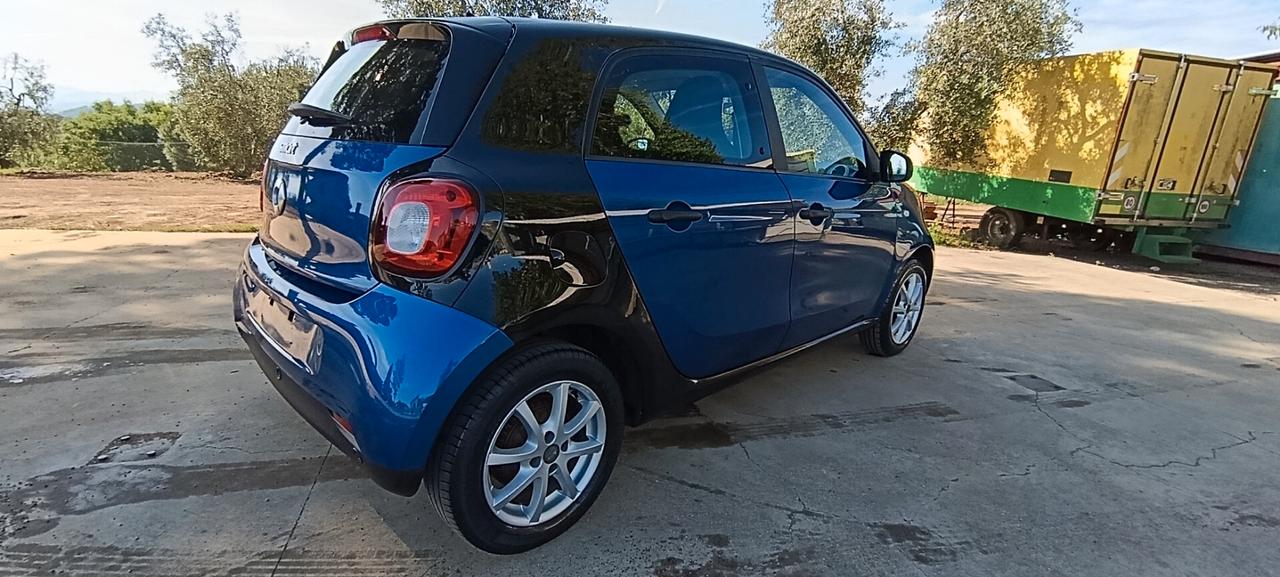 Smart ForFour 1.0 Passion NEOPATENTATI