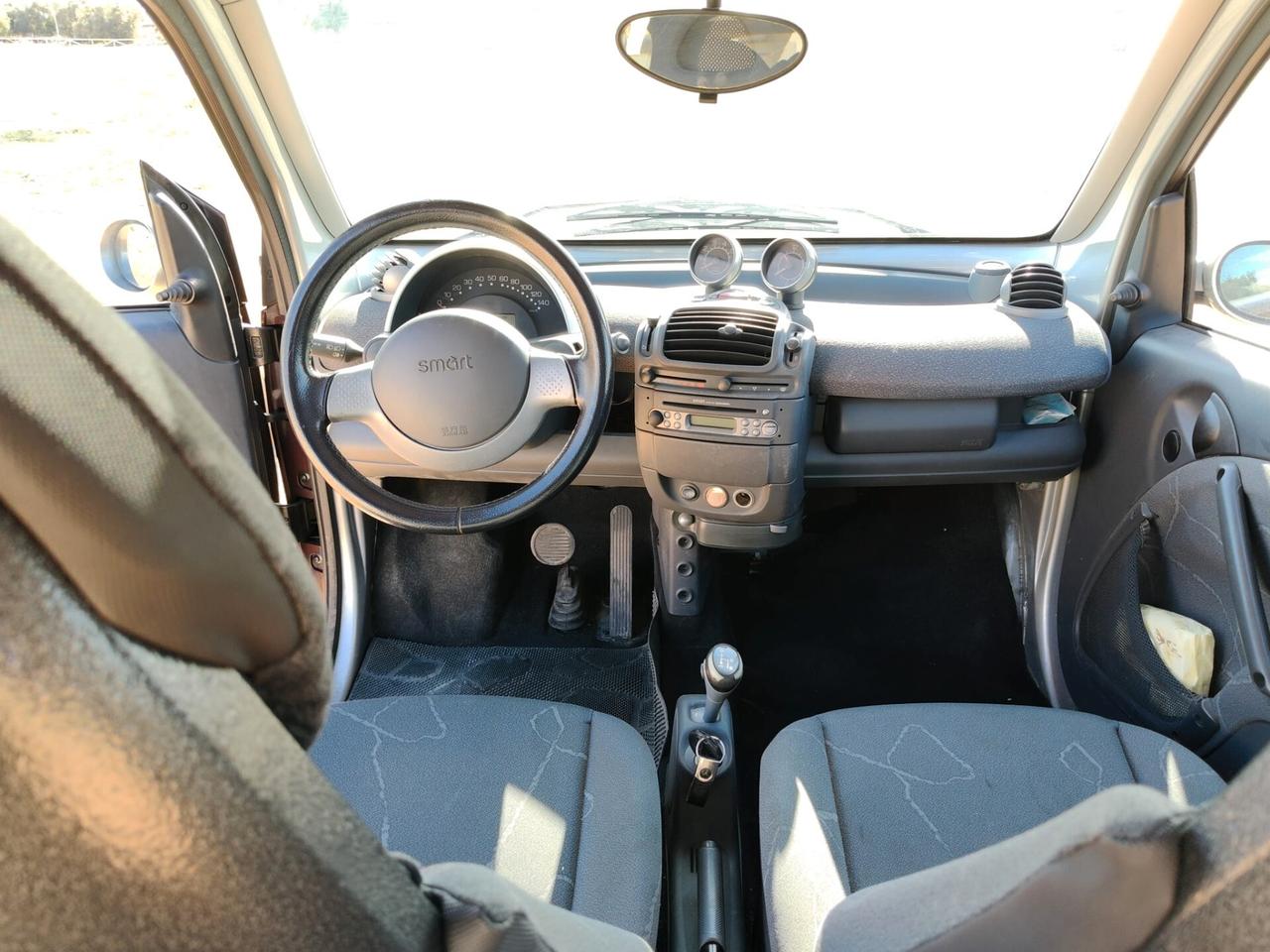 Smart ForTwo 700 coupé pure (37 kW)