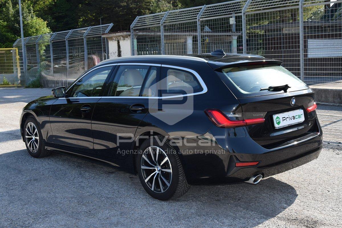 BMW 320d 48V Touring Business Advantage