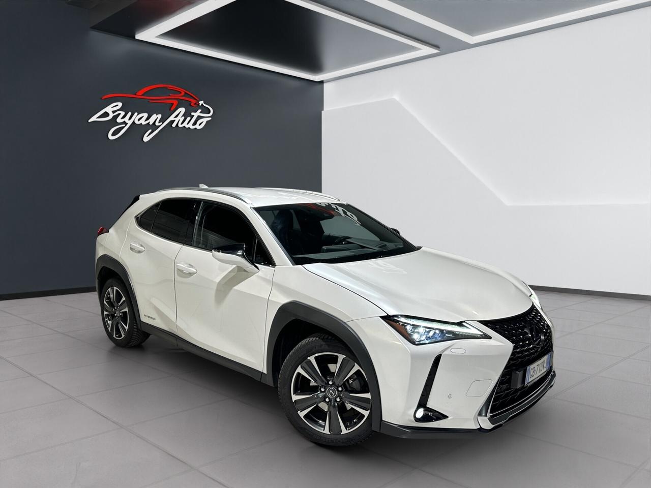 Lexus UX 250h 2.0 Luxury 2wd cvt
