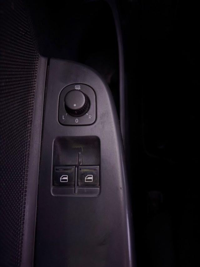 VOLKSWAGEN Golf 1.6 3p. Comfortline