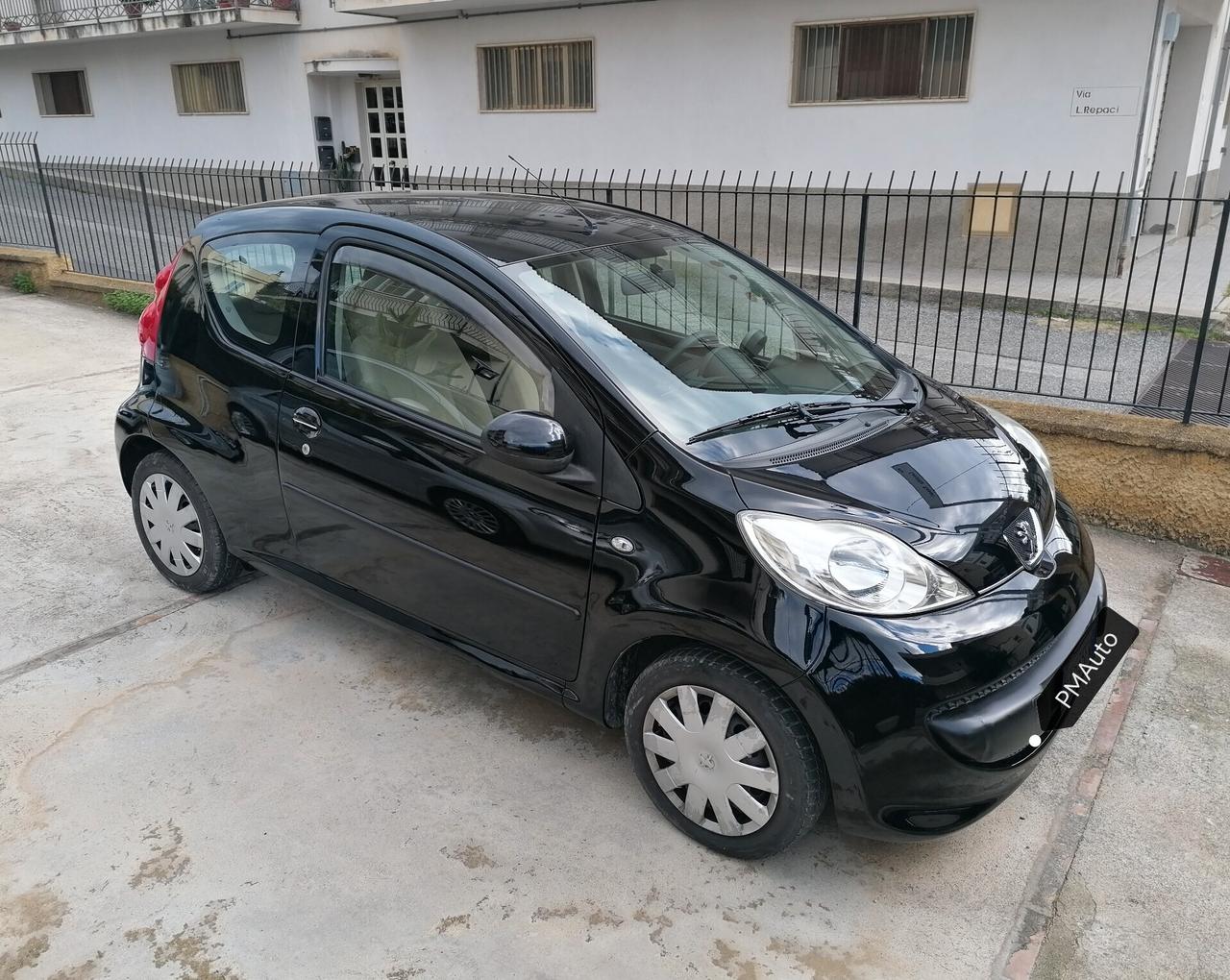 Peugeot 107 1.0 68CV 3p. Sport