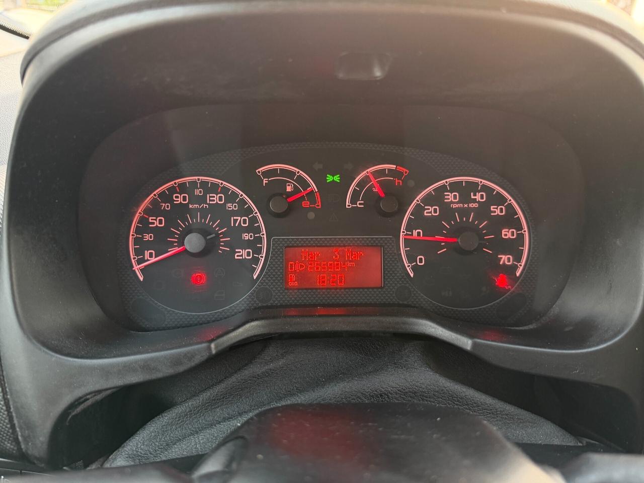 FIAT QUBO 2014 1.4 NATURAL/POWER 77 CV