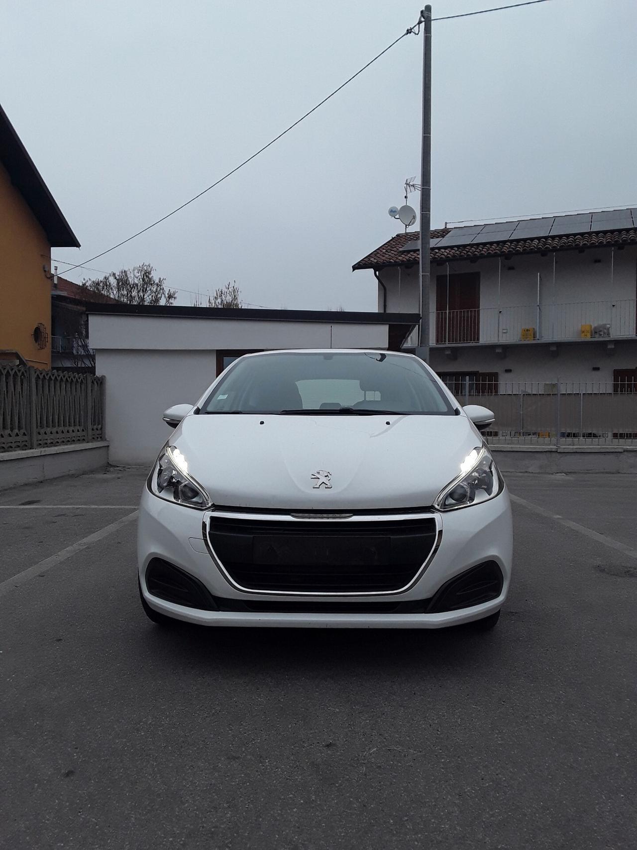 Peugeot 208 PureTech 82 3 porte Active