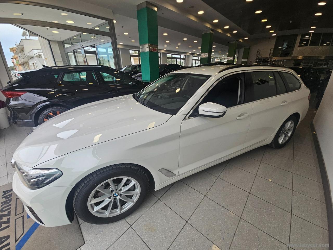 BMW 520d 48V Touring Business